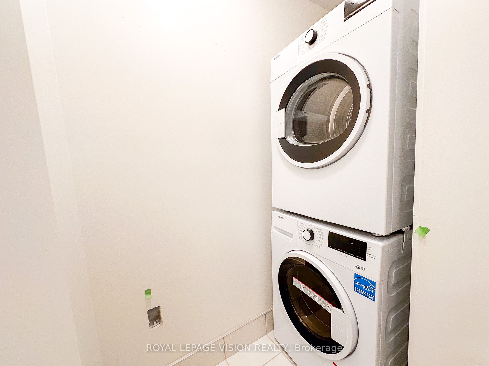 250 Lawrence Avenue W, #105