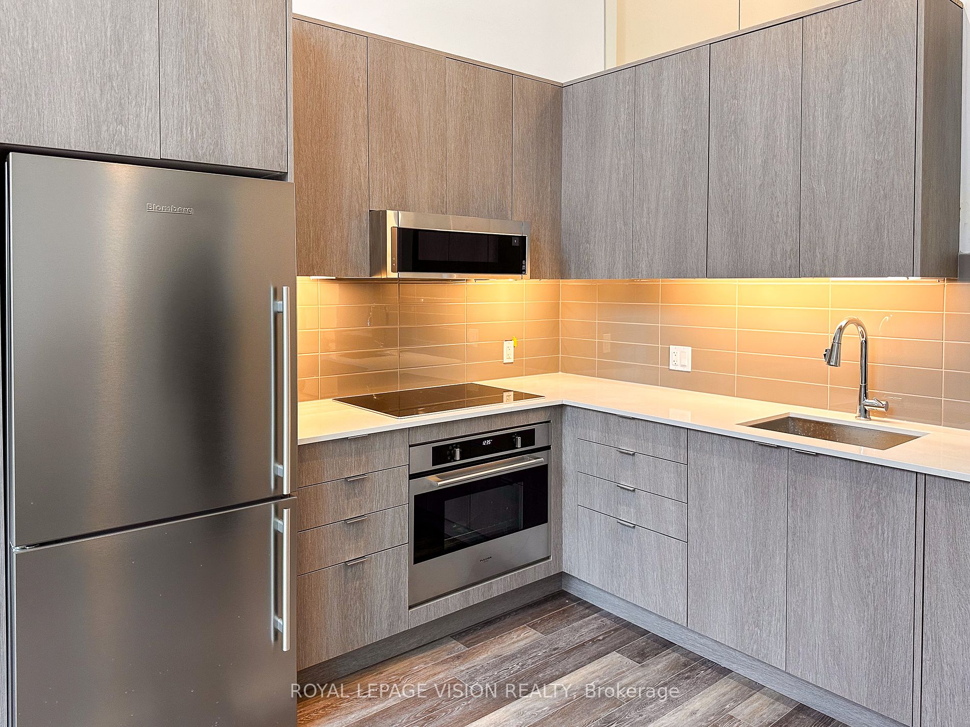250 Lawrence Avenue W, #105