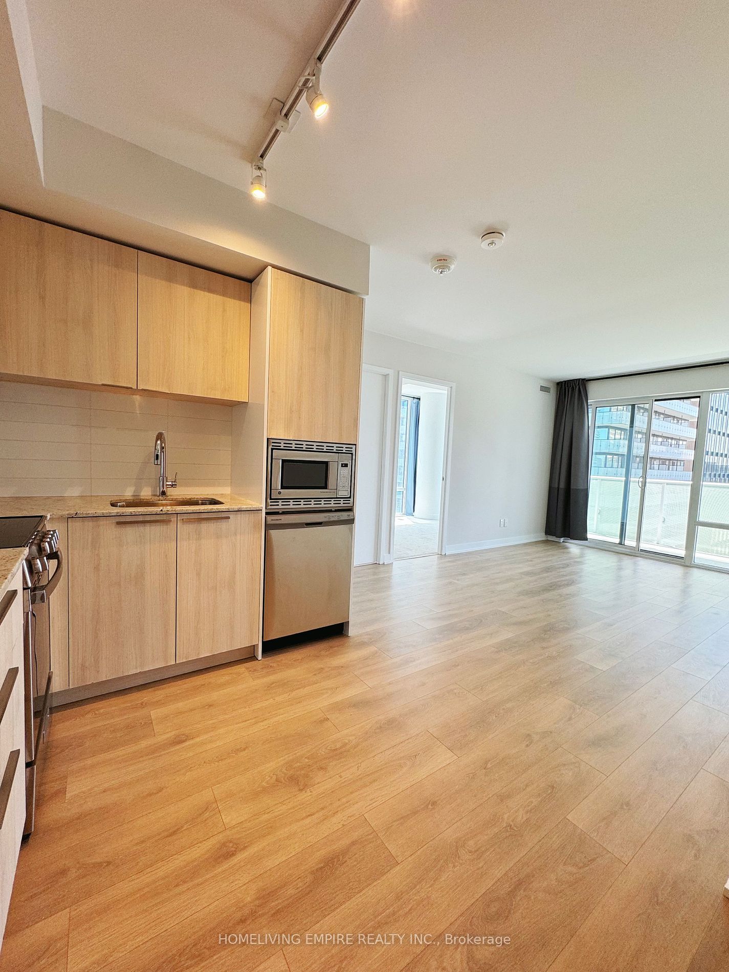501 Yonge Street, #1212