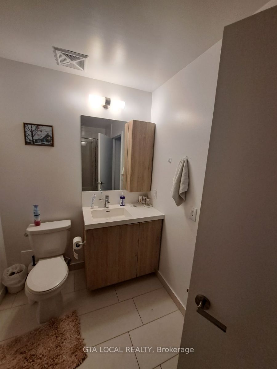 34 Tubman Avenue #406