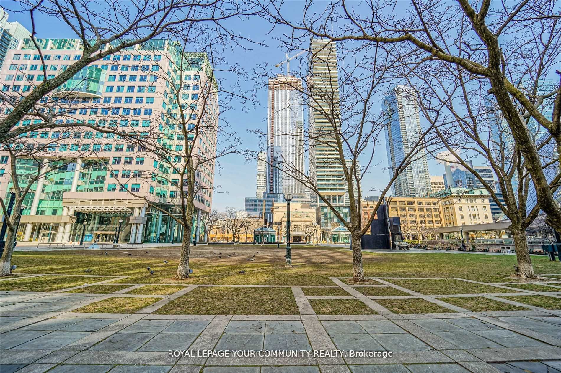 183 Wellington Street W, #3903