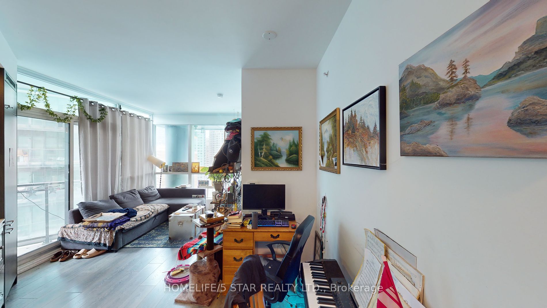 45 Charles St E, #2106