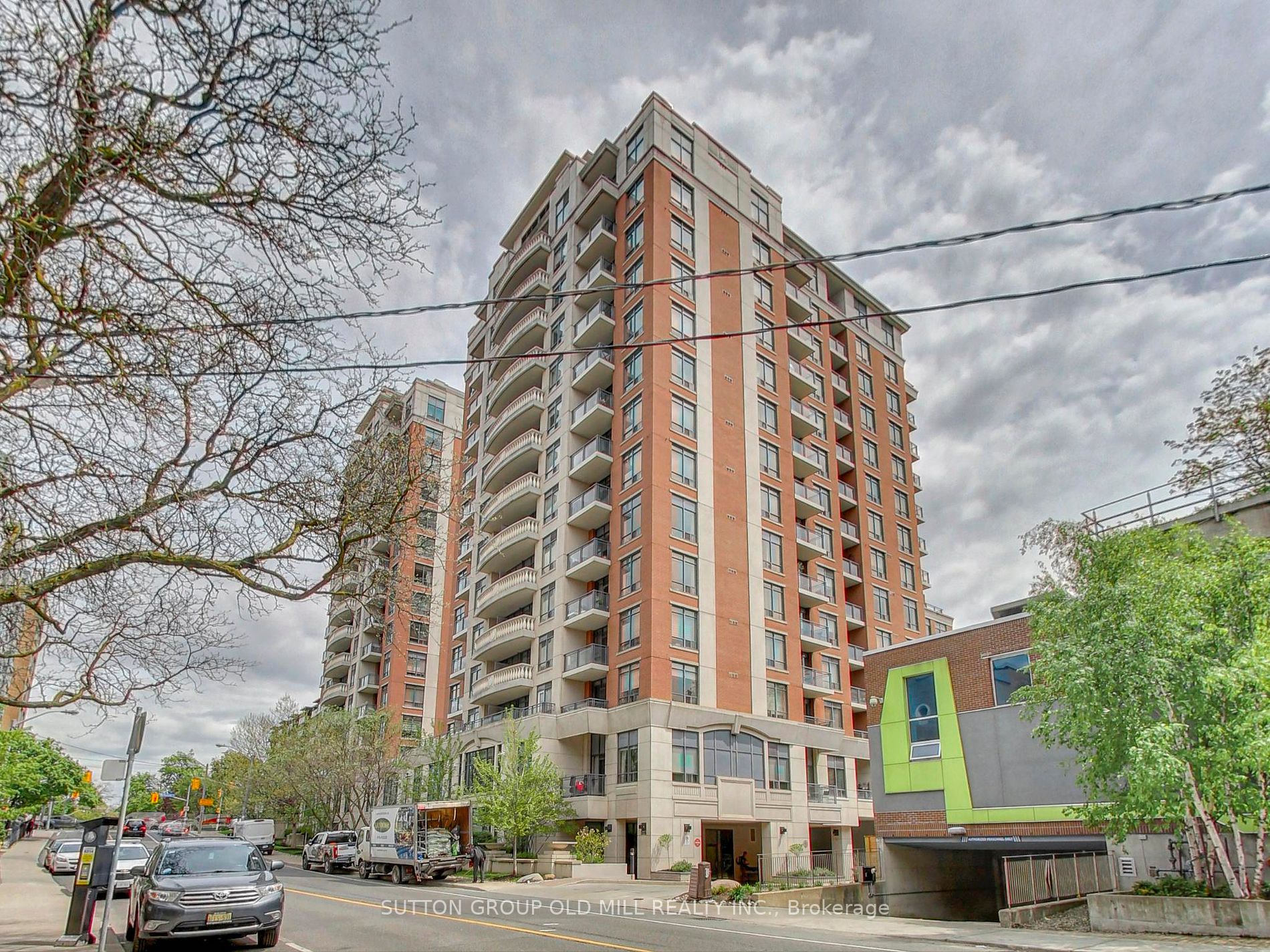 319 Merton Street, #1002