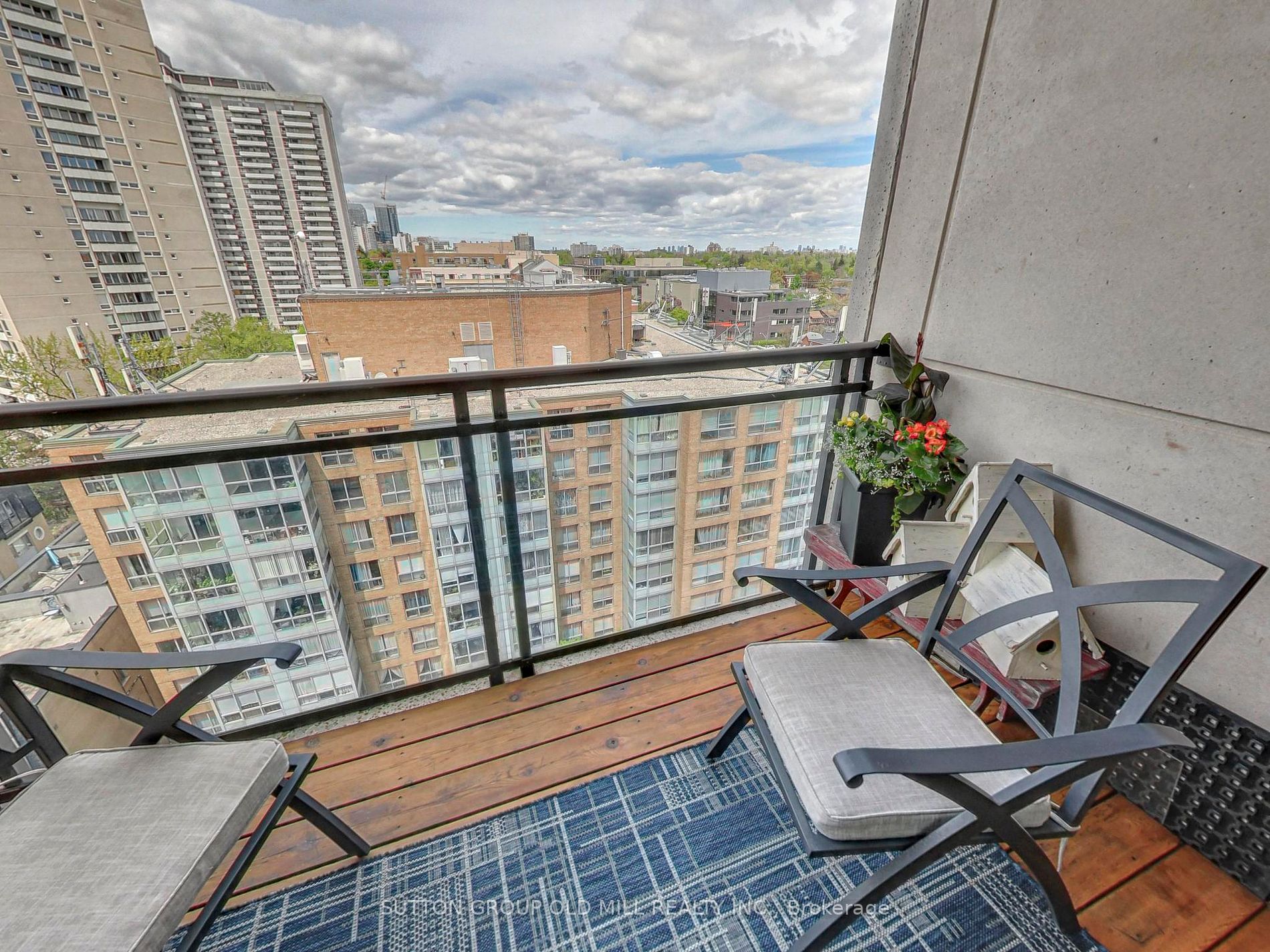 319 Merton Street, #1002