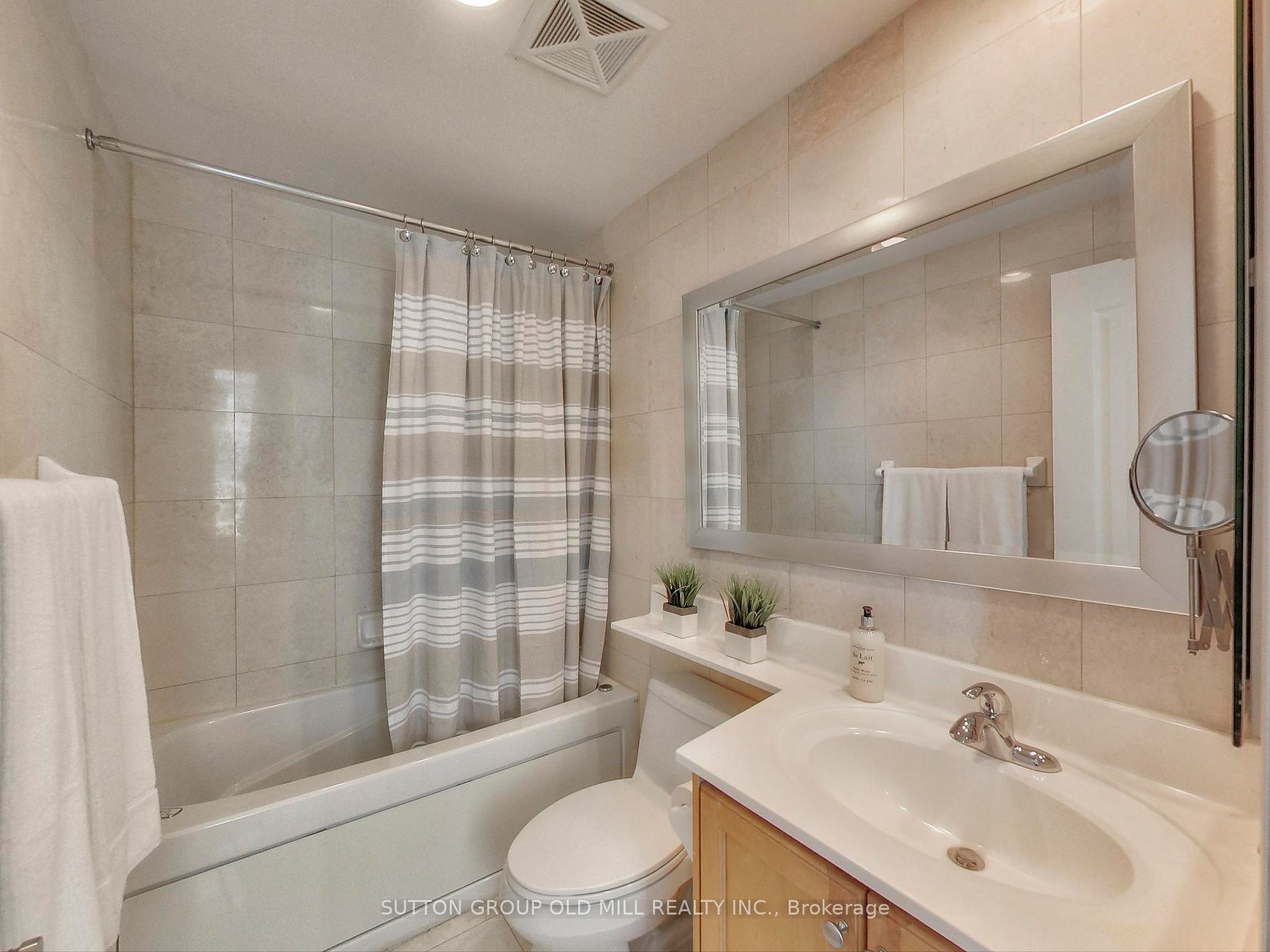 319 Merton Street, #1002