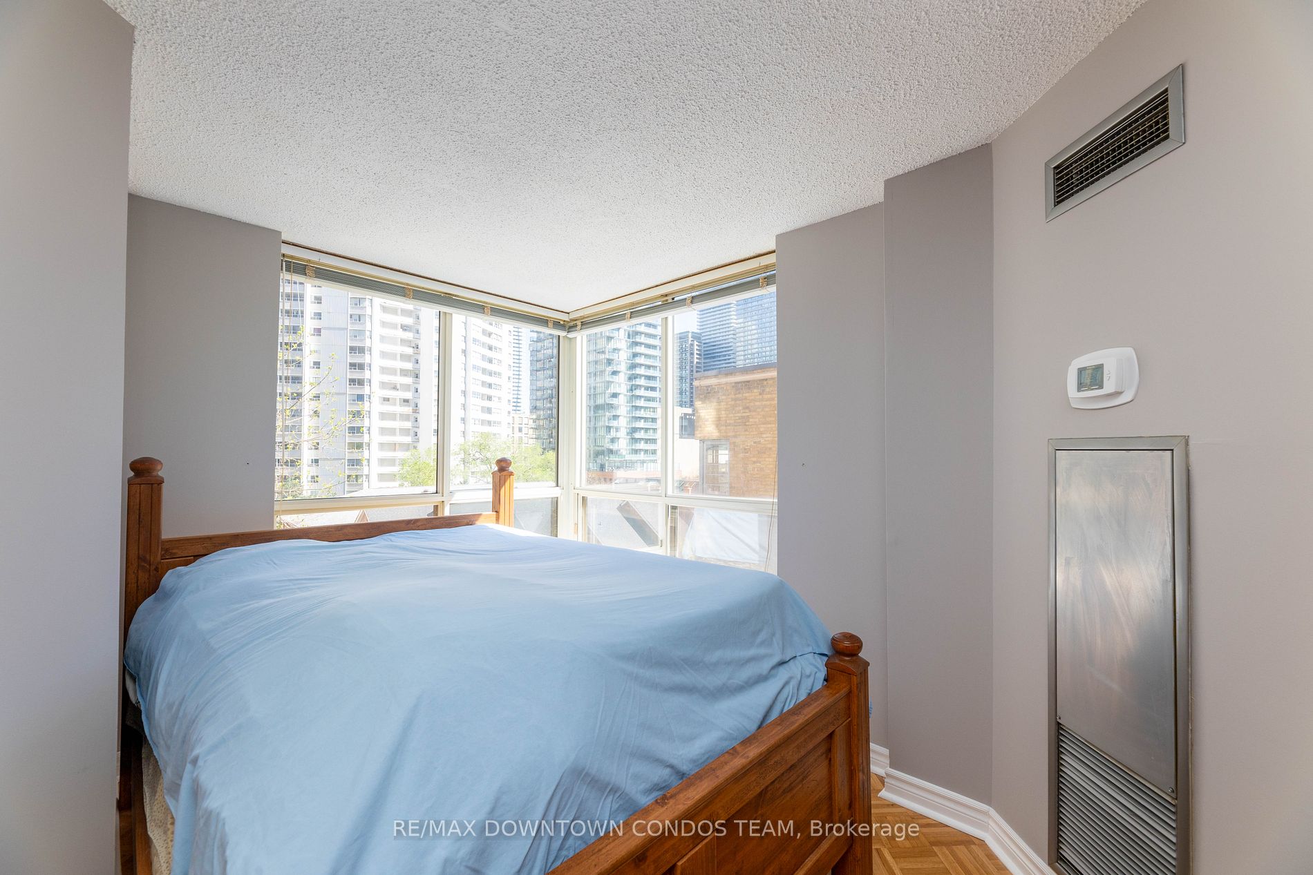 44 St Joseph St, #506