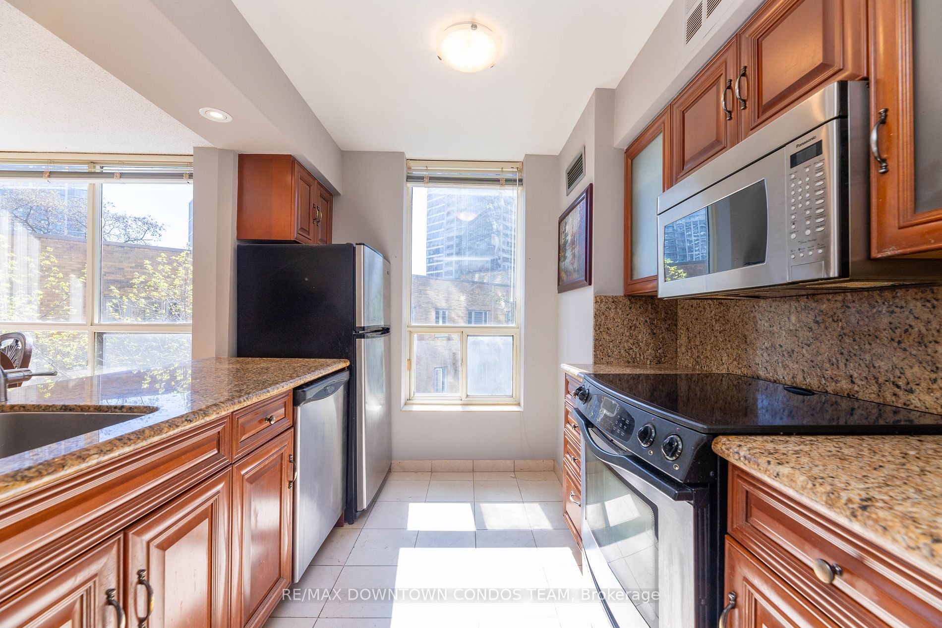 44 St Joseph St, #506