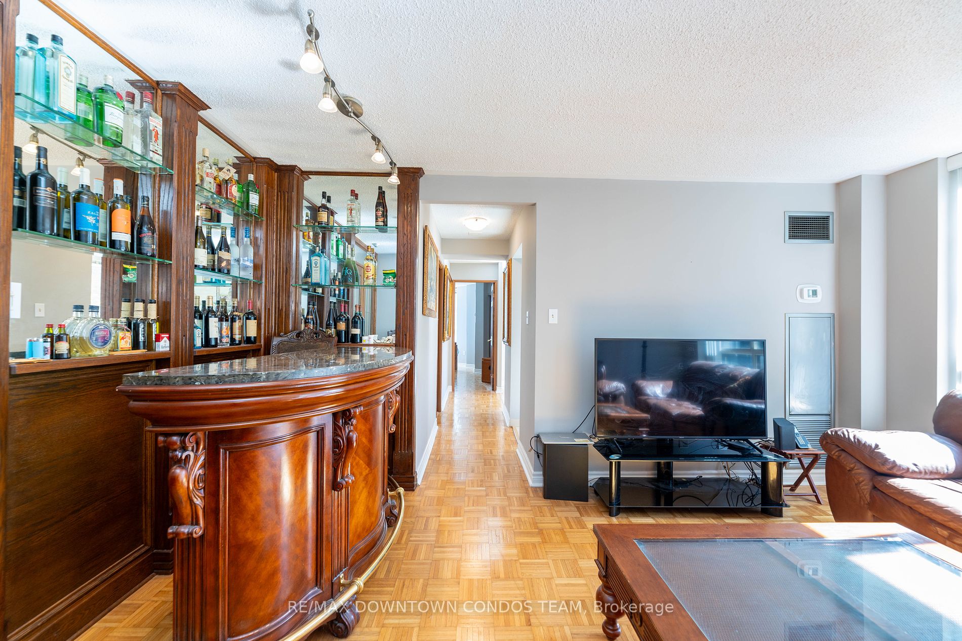 44 St Joseph St, #506
