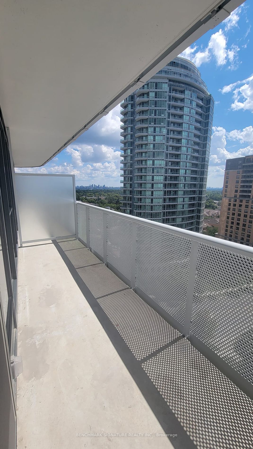 15 Holmes Avenue, #1312