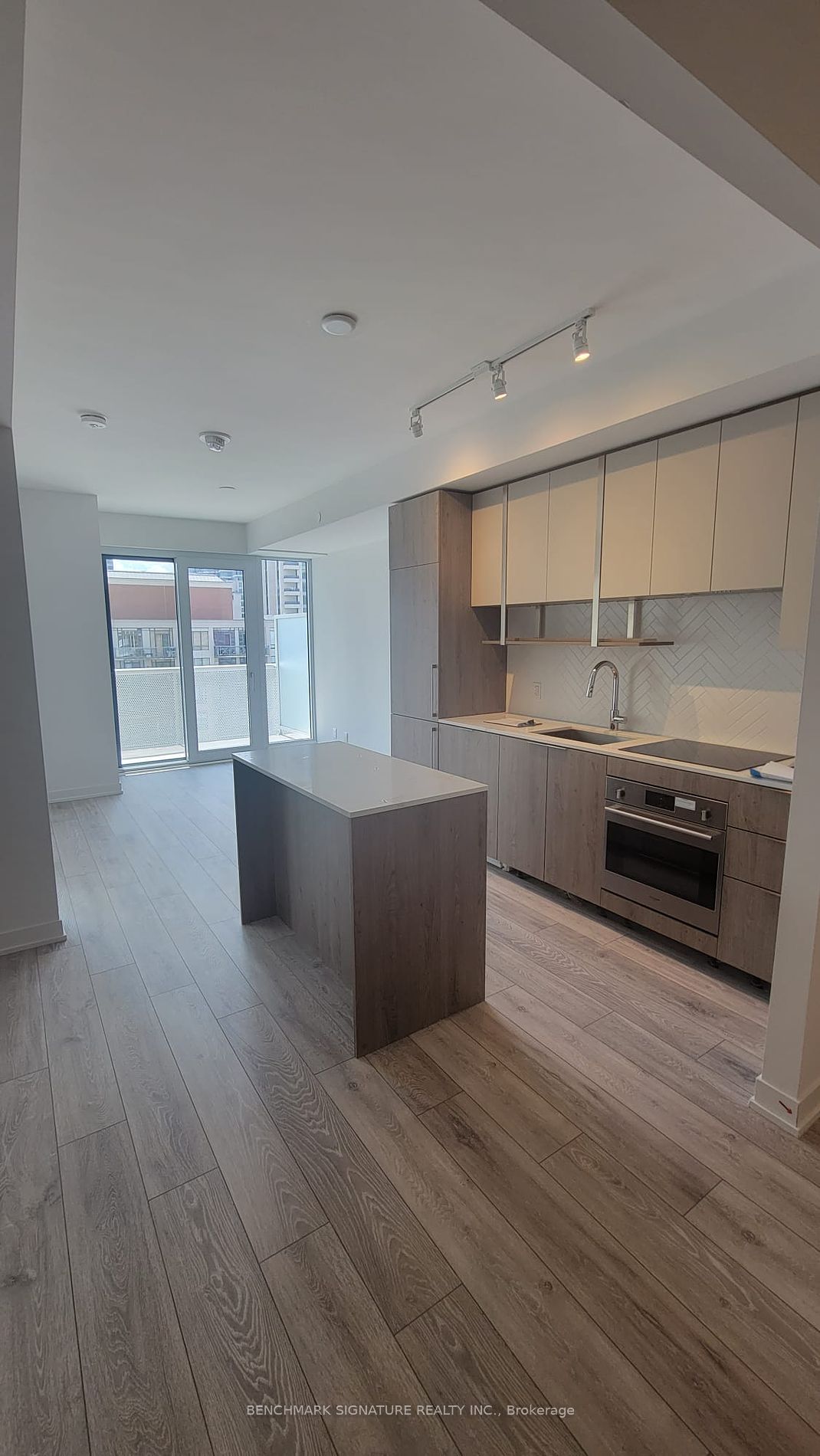 15 Holmes Avenue, #1312