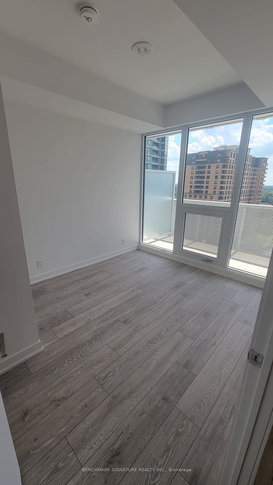 15 Holmes Avenue, #1312