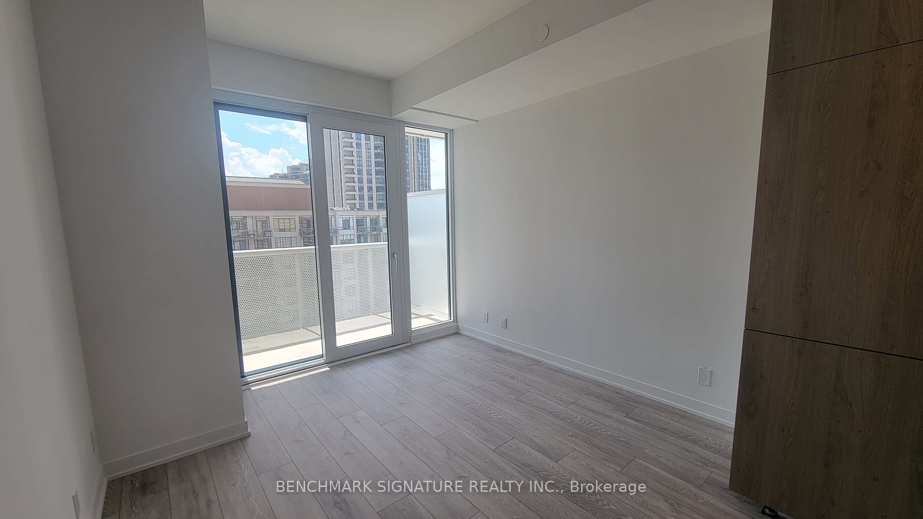 15 Holmes Avenue, #1312