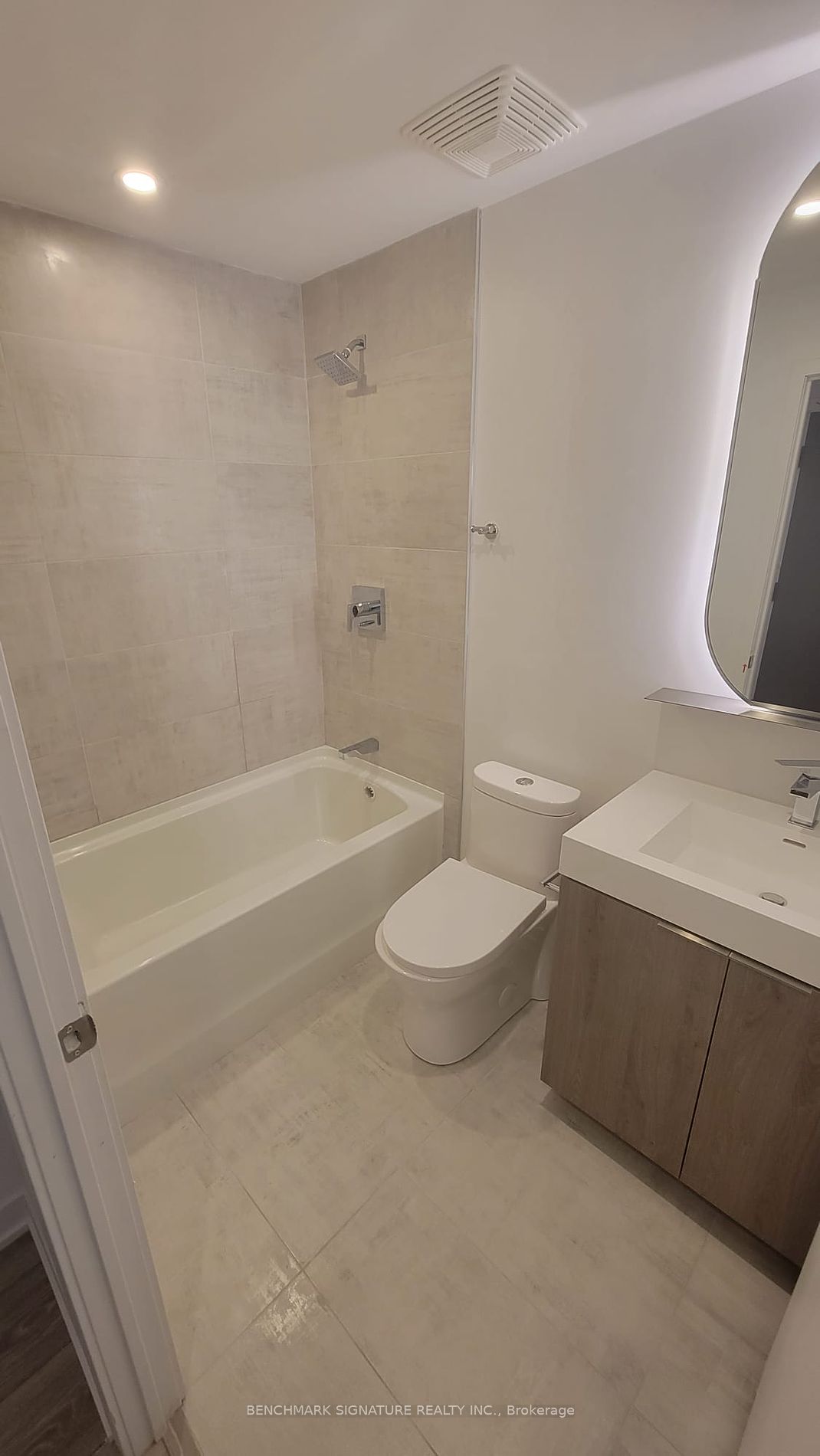 15 Holmes Avenue, #1312