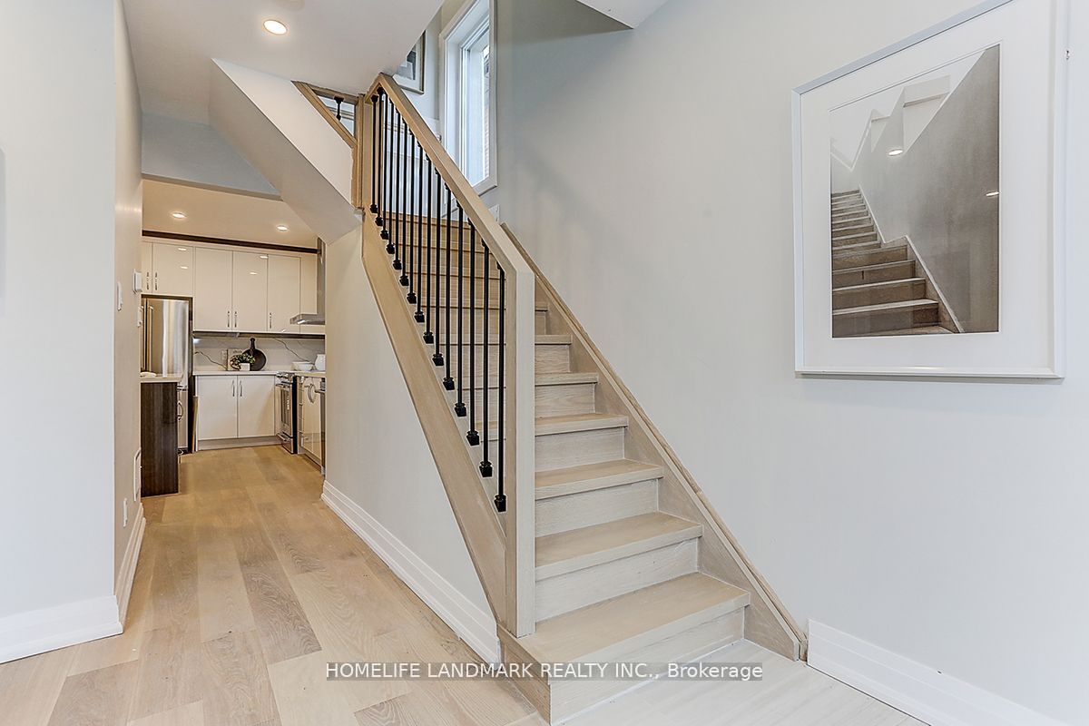 564 Dufferin Street