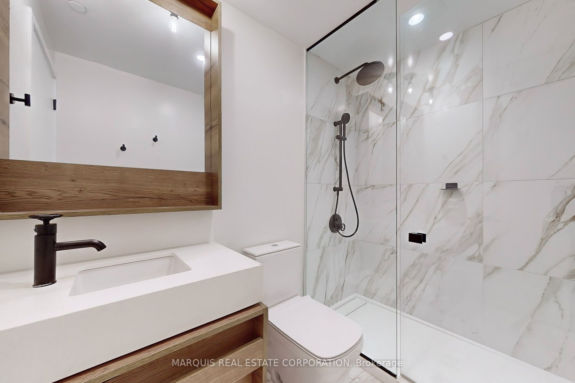 505 Richmond Street W, #632