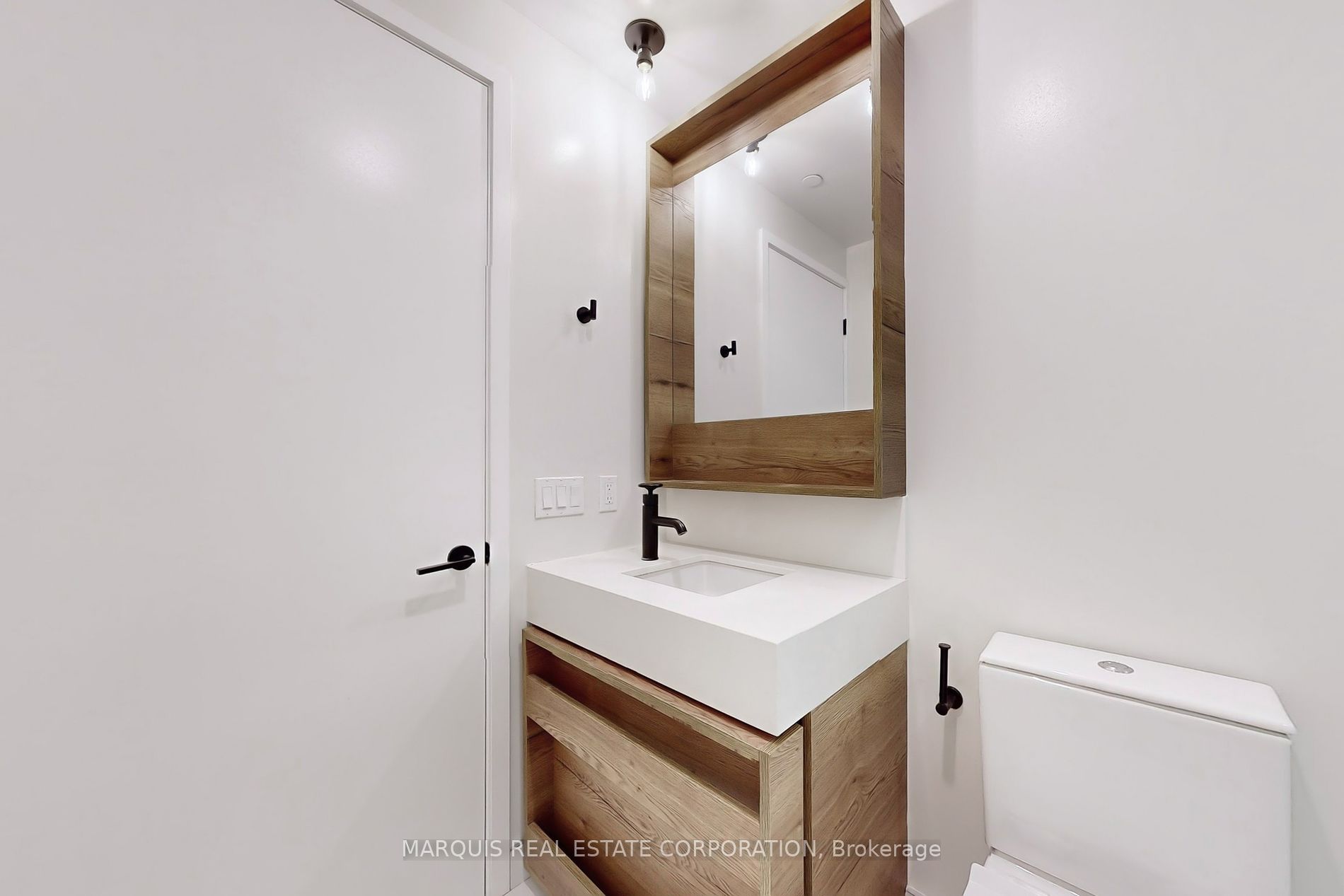 505 Richmond Street W, #632