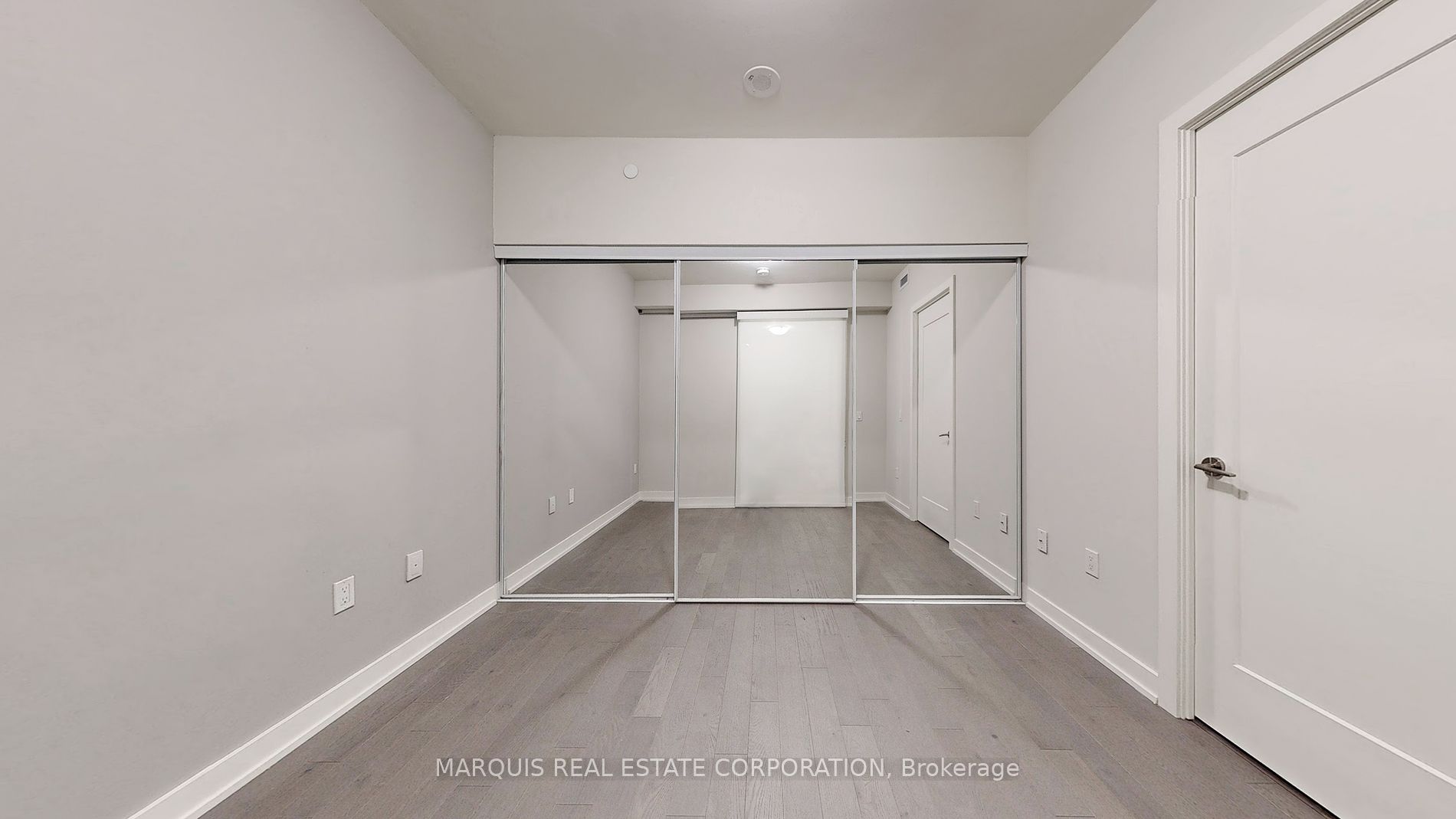 330 Richmond St W, #505