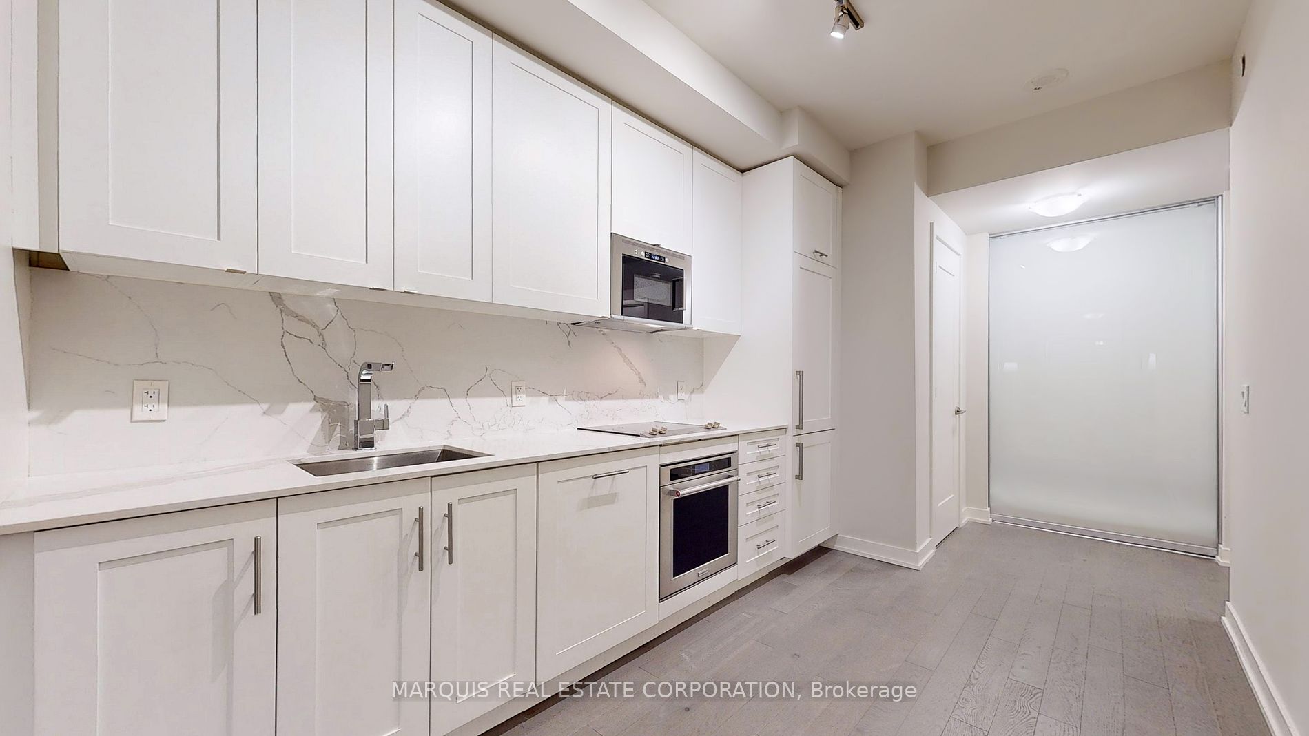 330 Richmond St W, #505