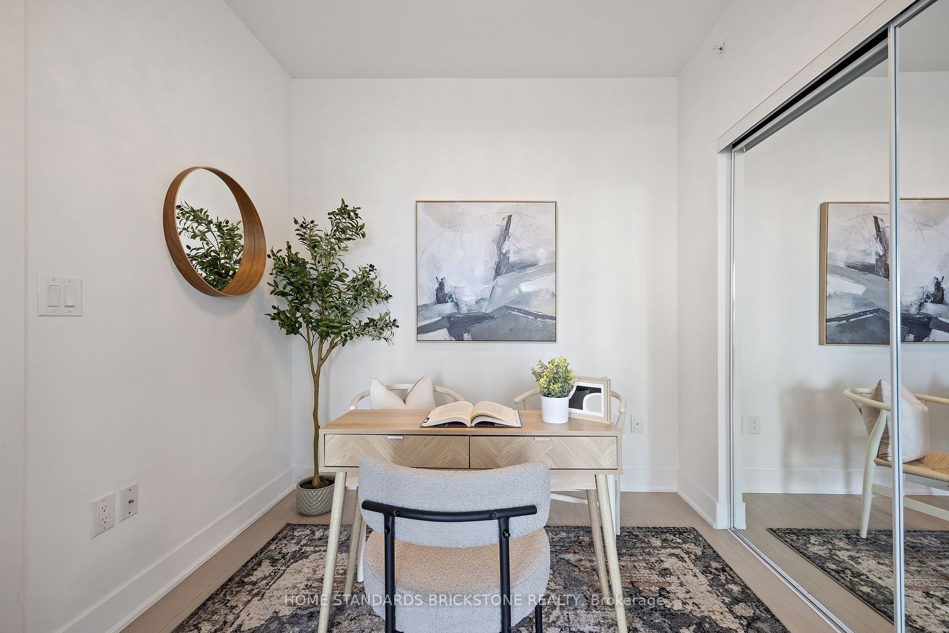 955 Bay Street #3907