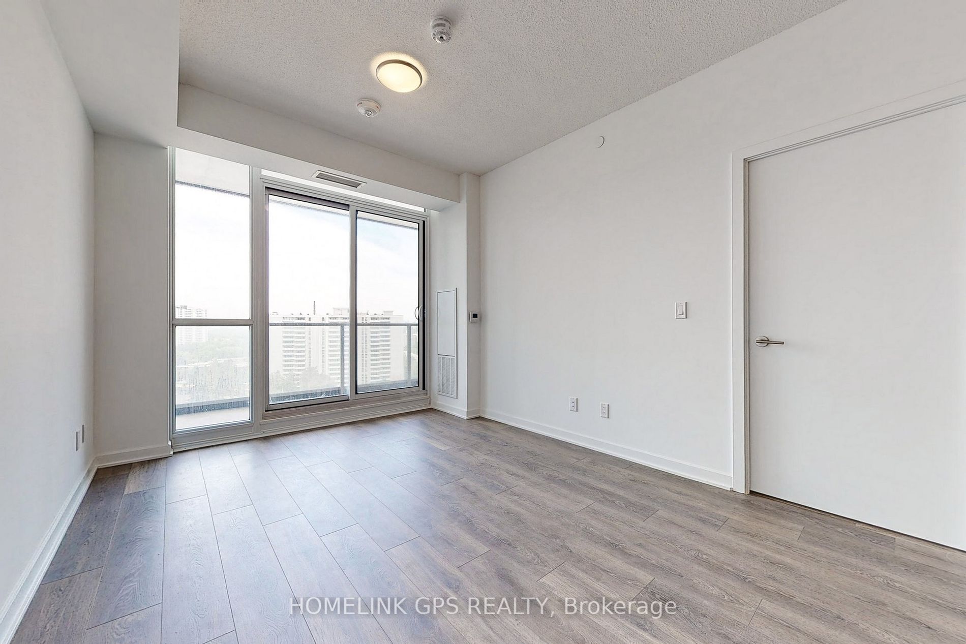 38 Forest Manor Rd, #1106