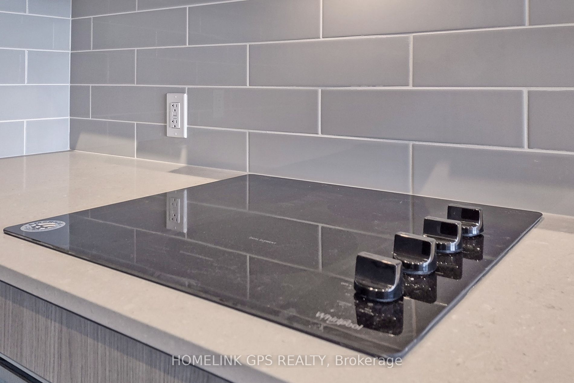 38 Forest Manor Rd, #1106