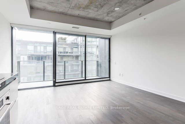 38 Stewart Street #802