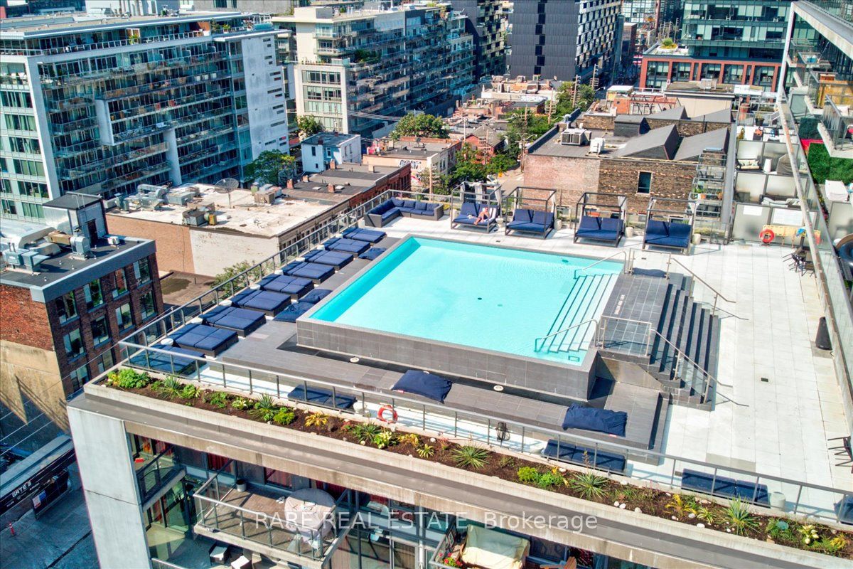 560 King St W, #620