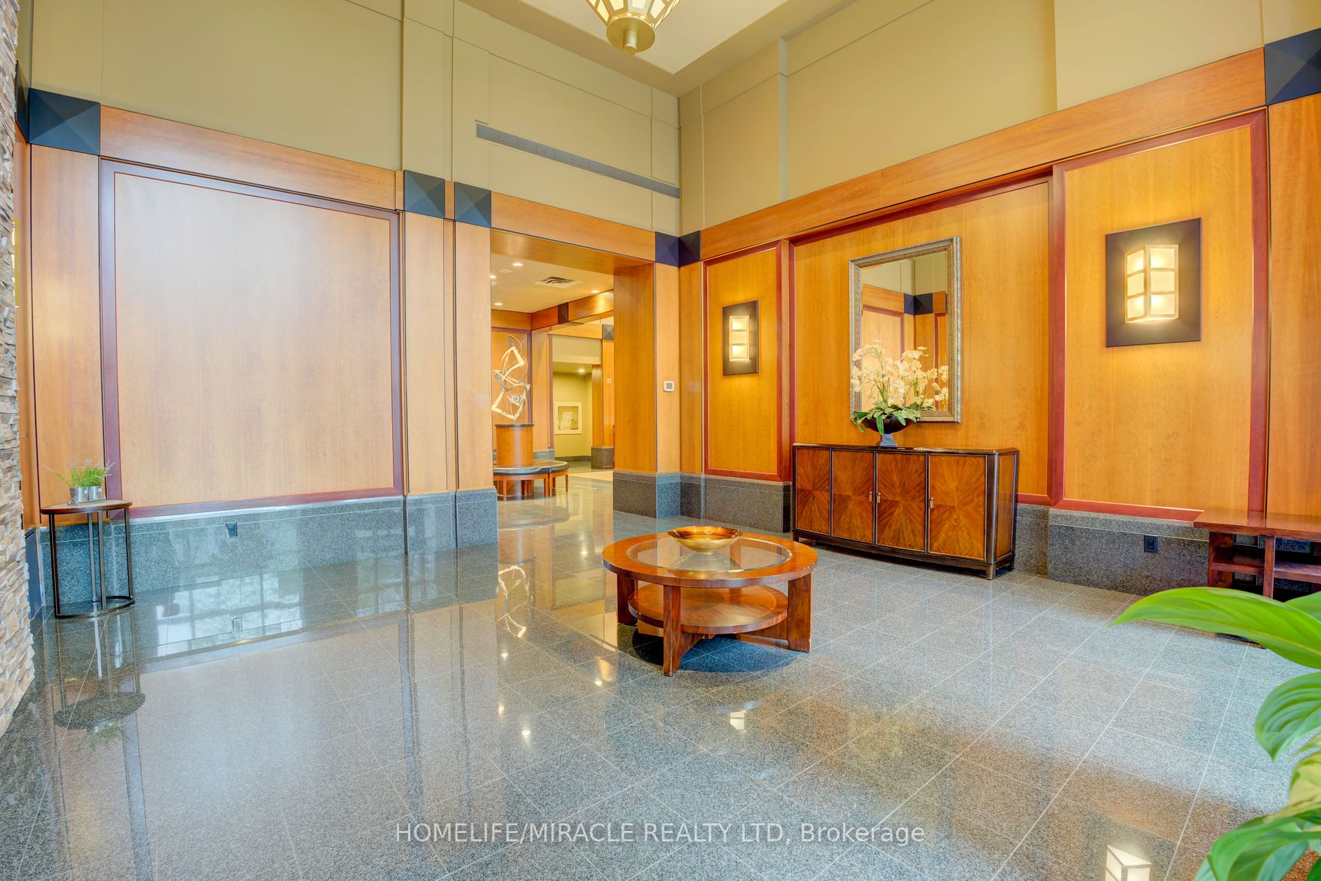 750 Bay St, #2705