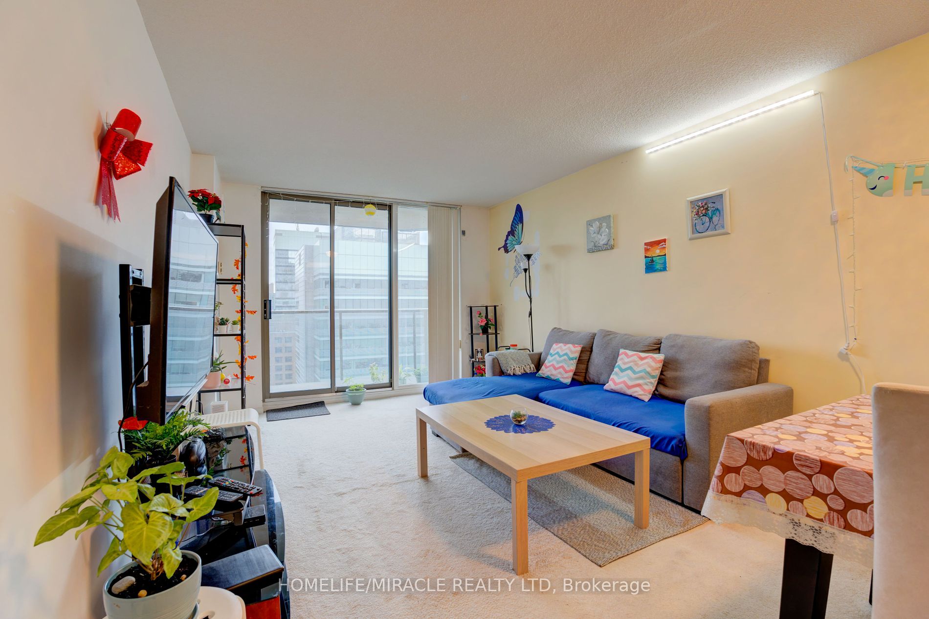 750 Bay St, #2705