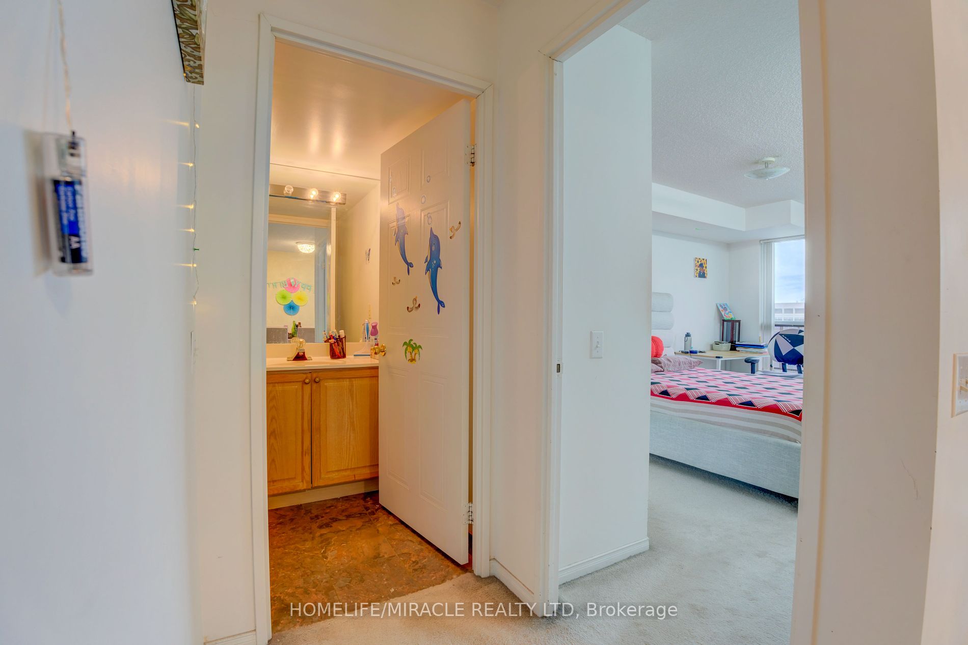 750 Bay St, #2705