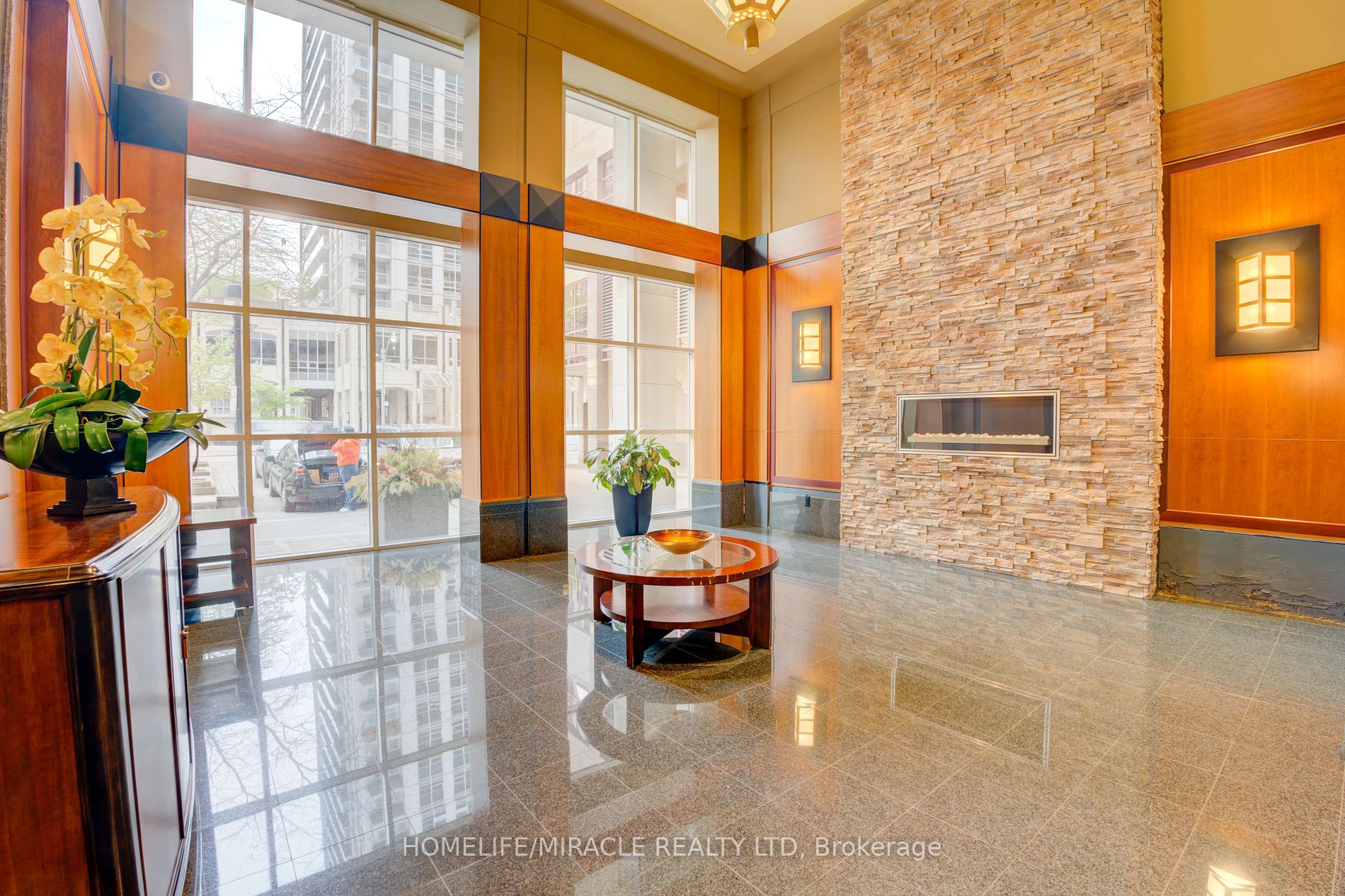 750 Bay St, #2705