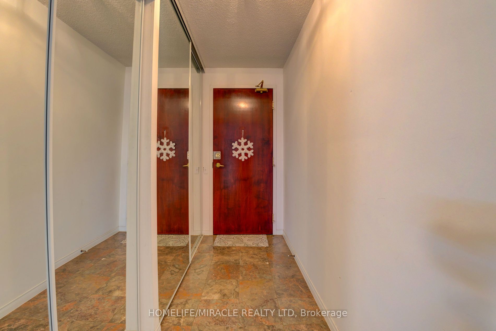 750 Bay St, #2705