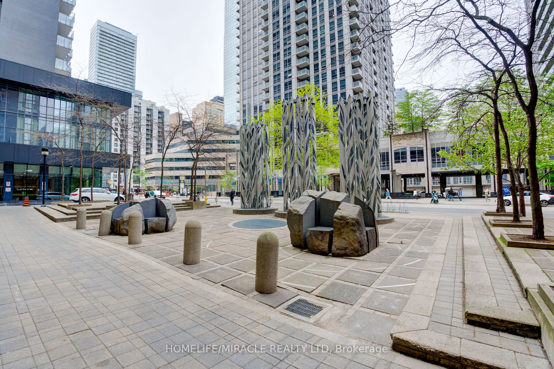 750 Bay St, #2705