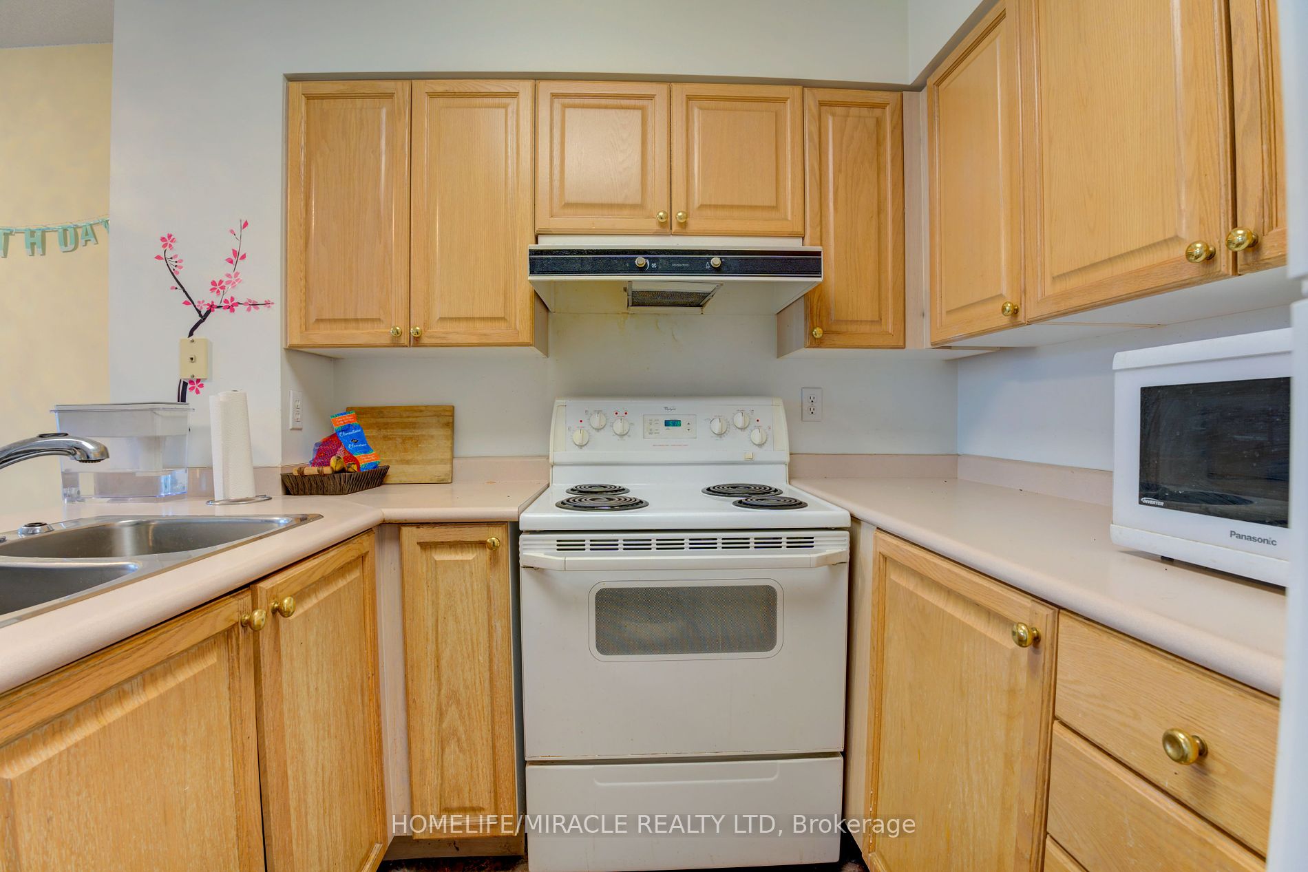 750 Bay St, #2705