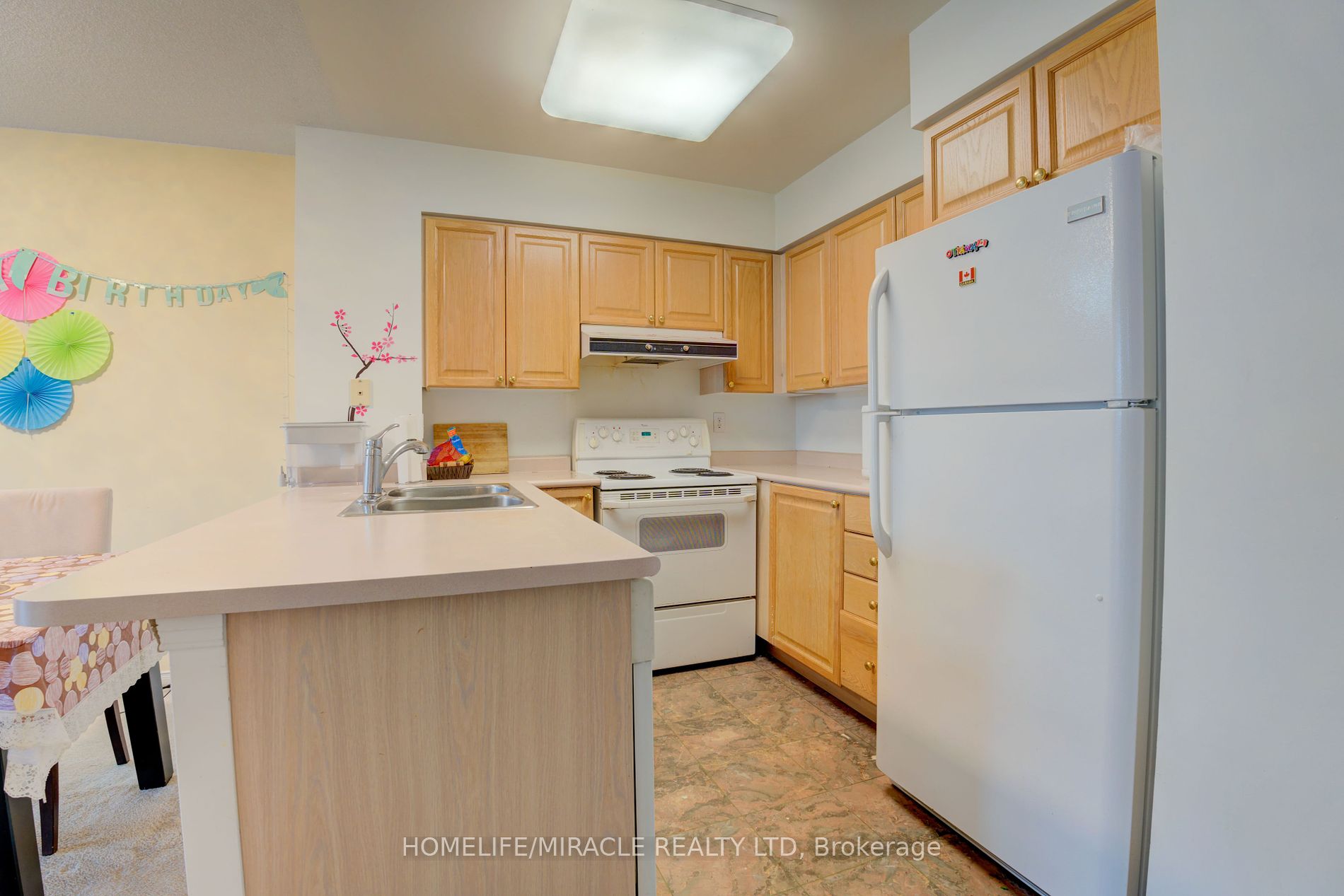 750 Bay St, #2705