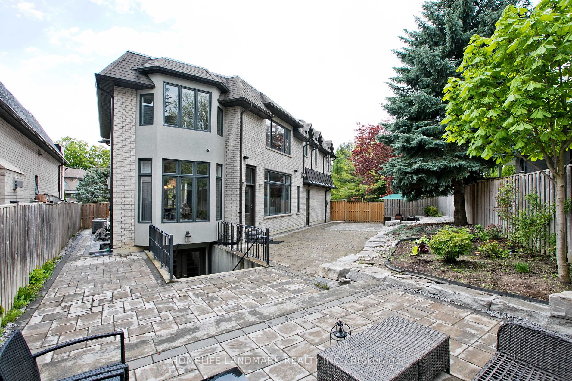 29 Alderdale Crt