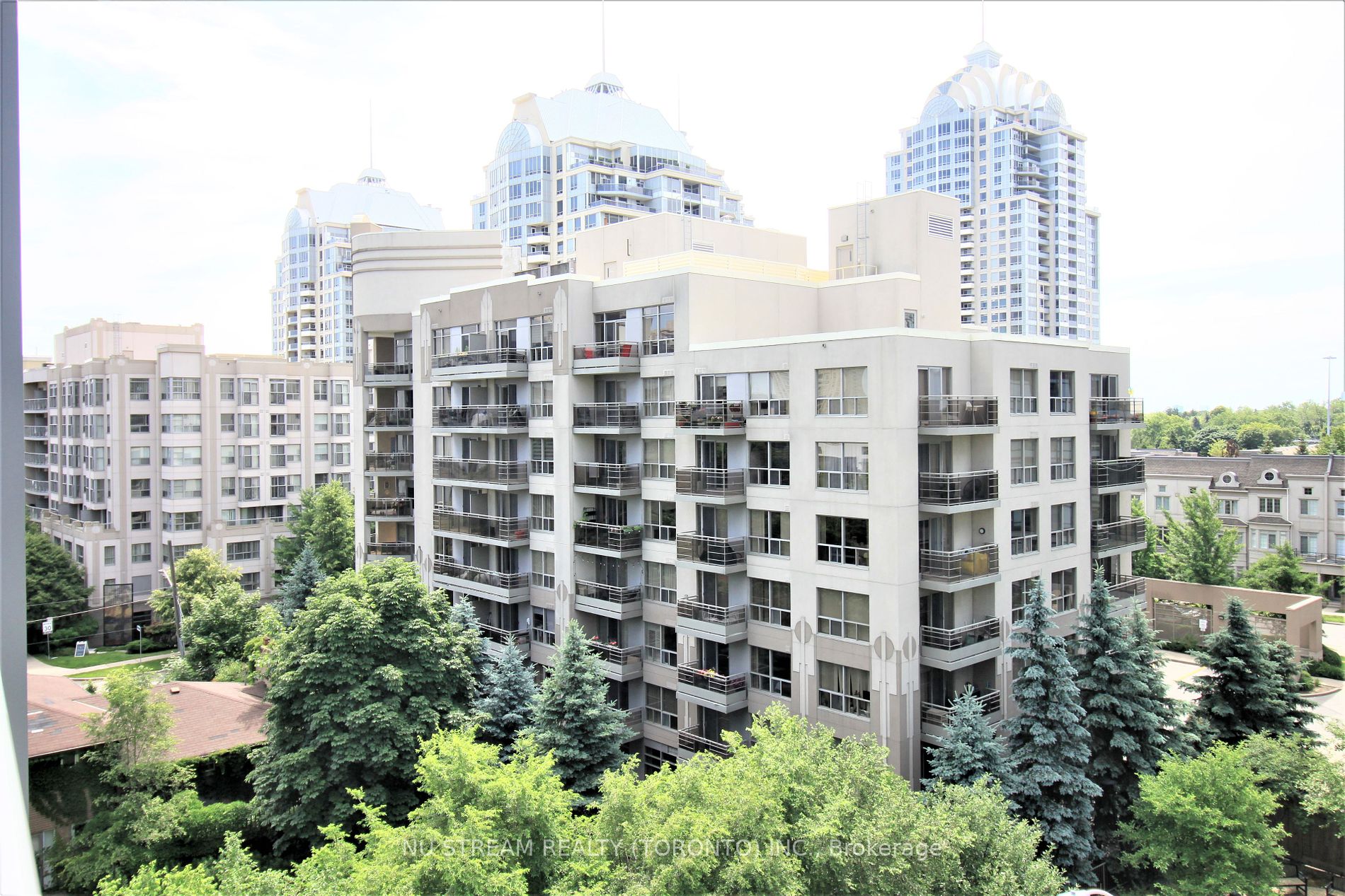 7 Kenaston Gardens, #507