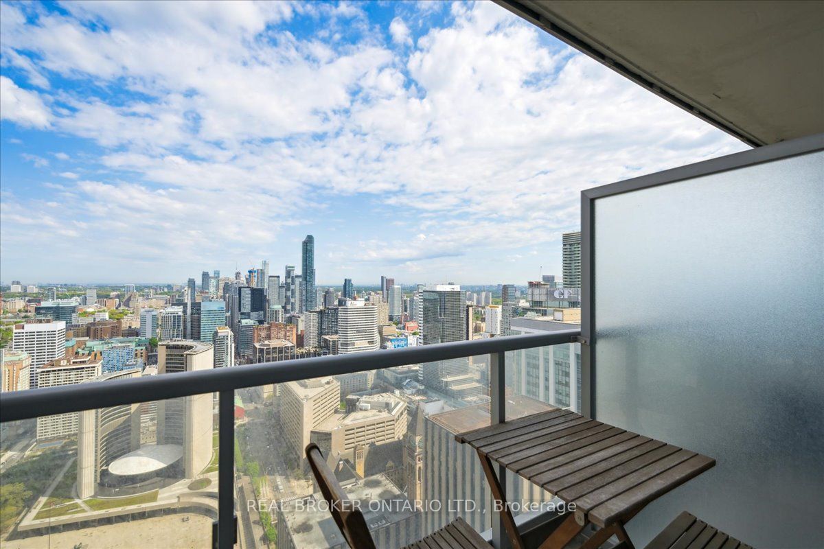70 Temperance Street, #5215