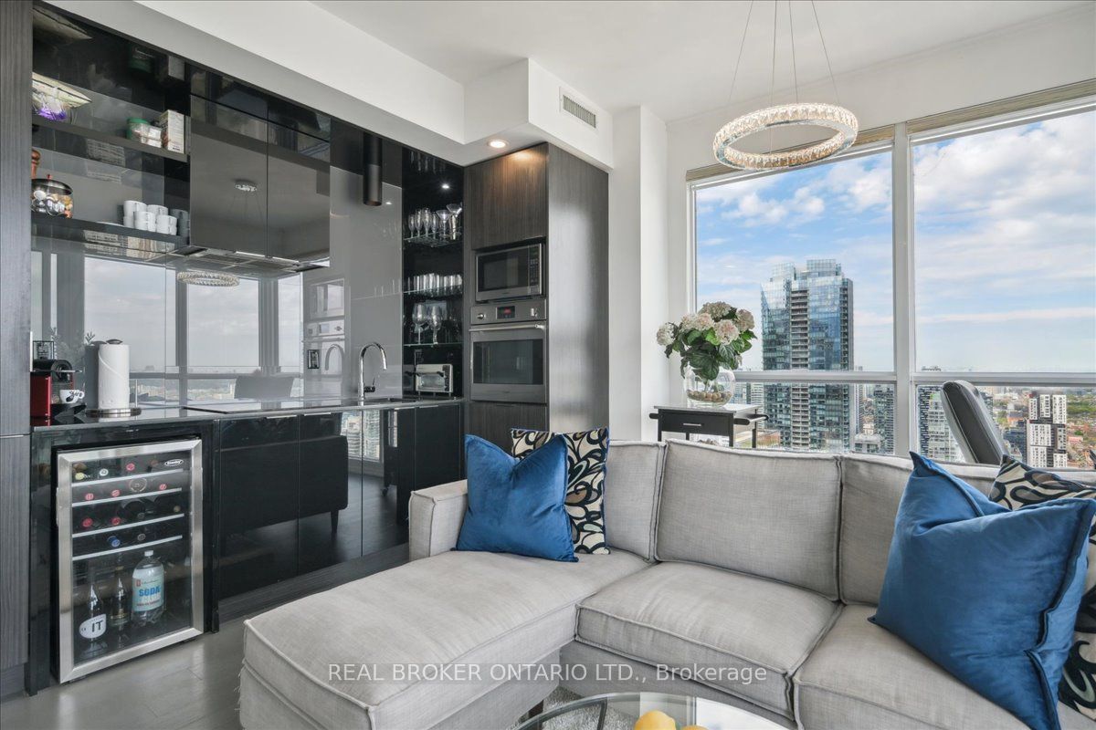 70 Temperance Street, #5215