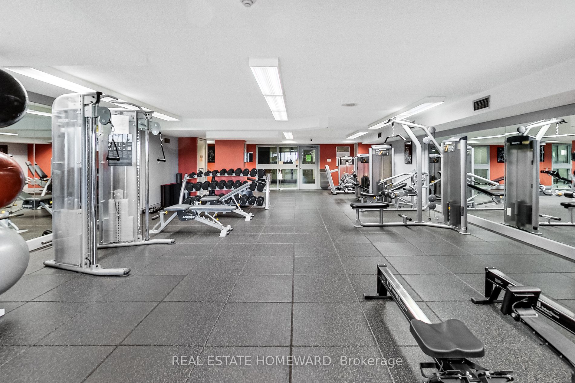 360 Bloor St E, #511