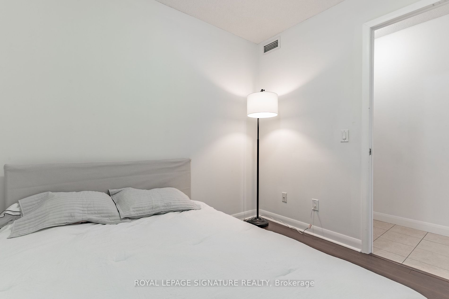 4968 Yonge St, #1708
