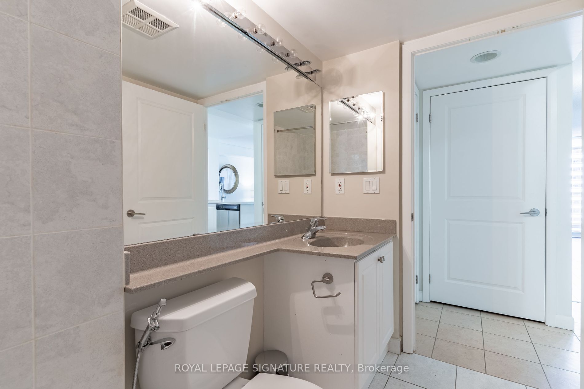 4968 Yonge St, #1708