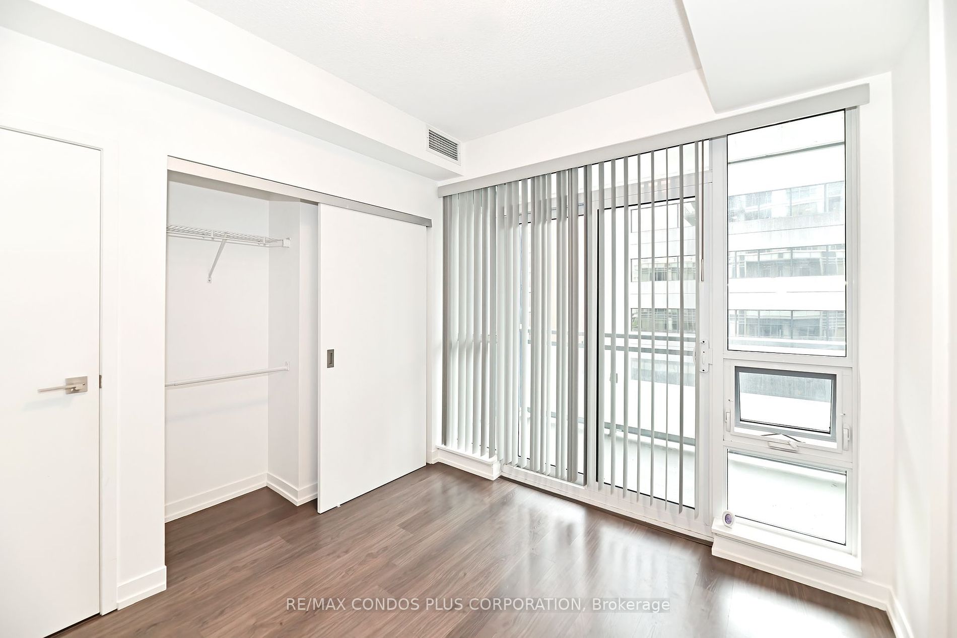 89 Dunfield Avenue, #514