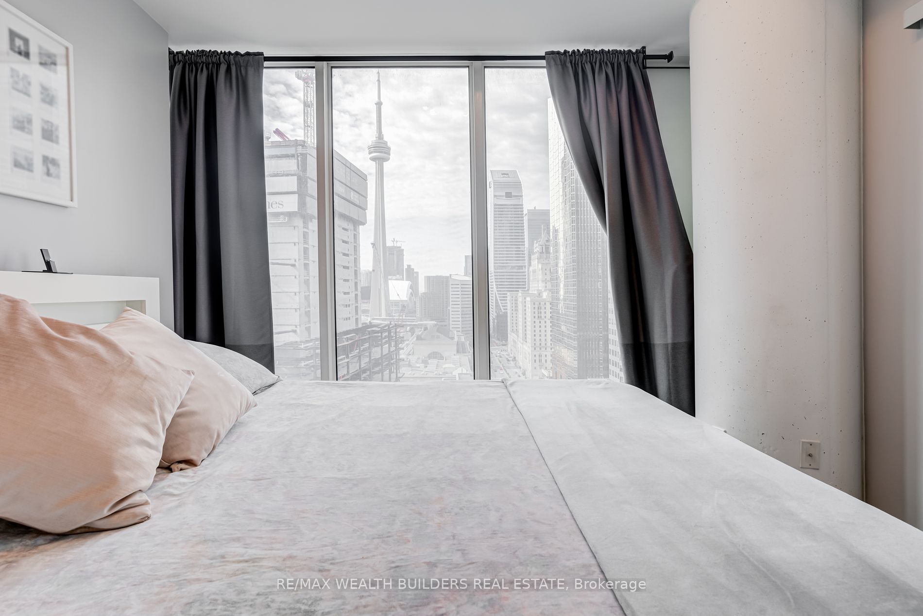 8 The Esplanade, #2105