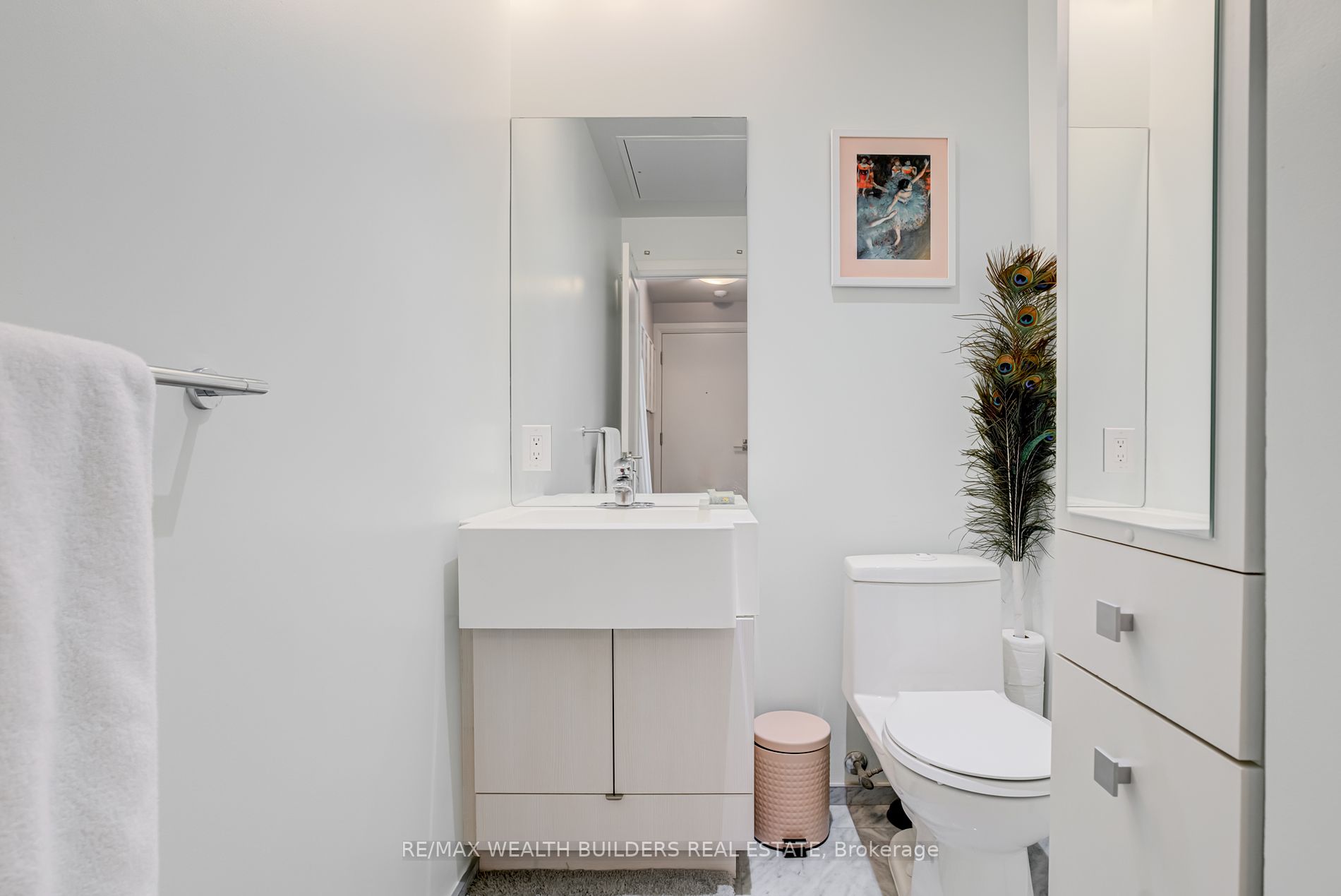 8 The Esplanade, #2105