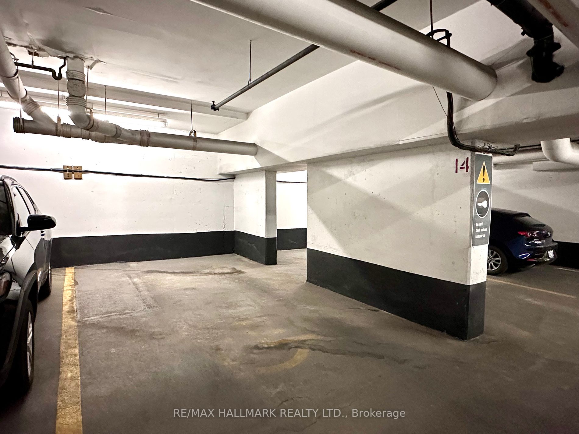 43 Eglinton Avenue E, #1902