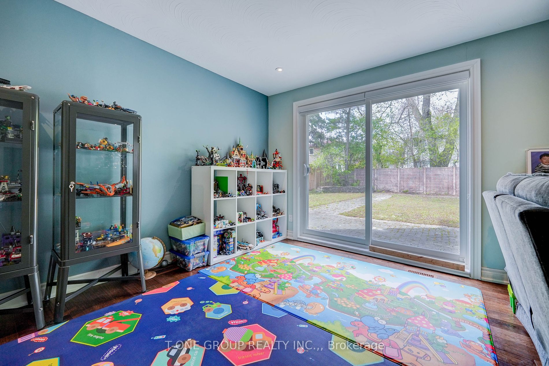 25 Greenyards Drive