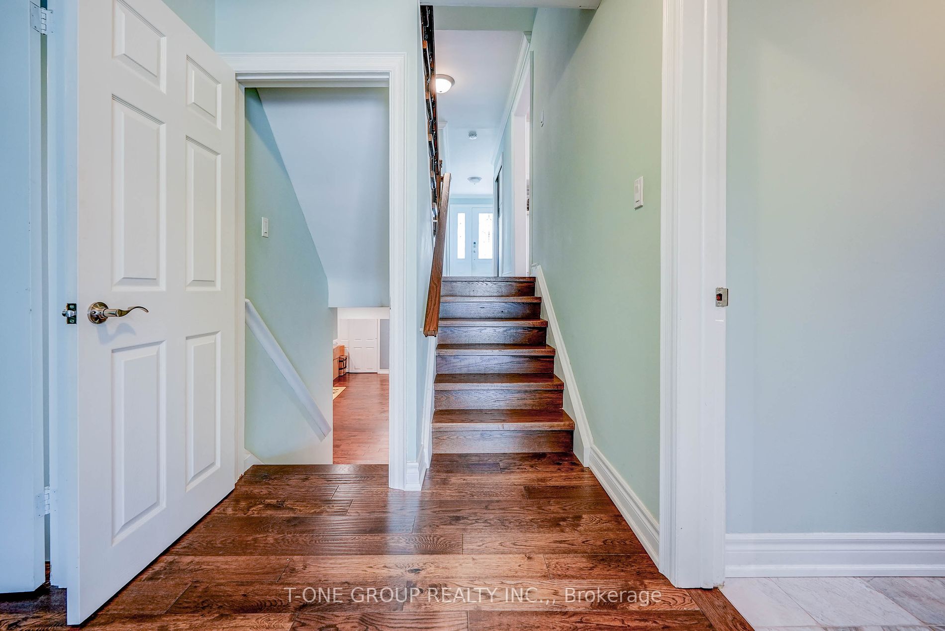 25 Greenyards Drive