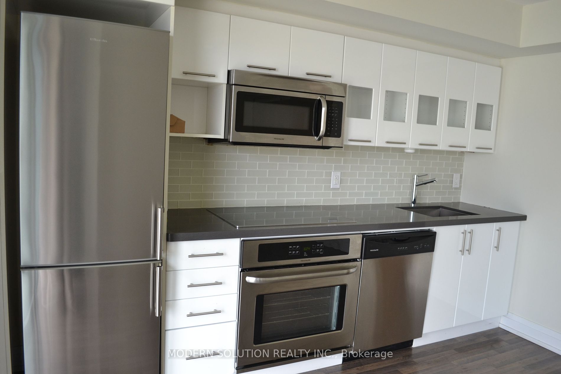 555 Wilson Ave W, #E109