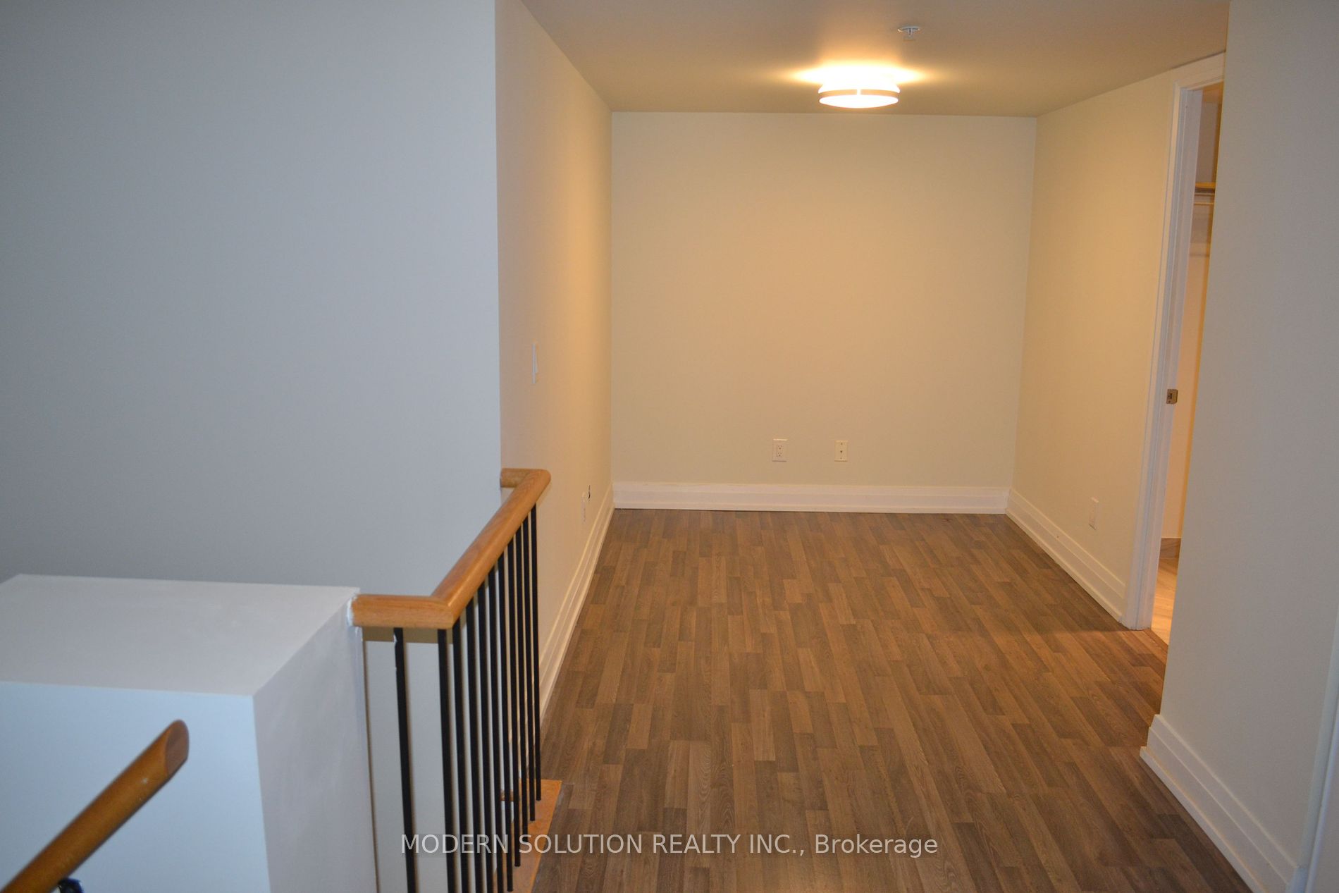 555 Wilson Ave W, #E109